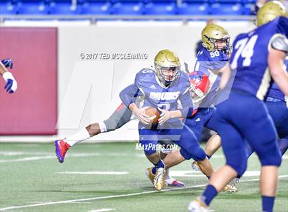 Thumbnail 3 in Pulaski Academy vs. McClellan (AAA 5A Final) photogallery.