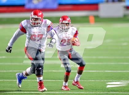 Thumbnail 3 in Pulaski Academy vs. McClellan (AAA 5A Final) photogallery.
