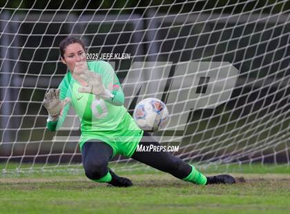 Thumbnail 1 in Spanish River vs Boca Raton (FHSAA 7A District 14 Semifinal) photogallery.