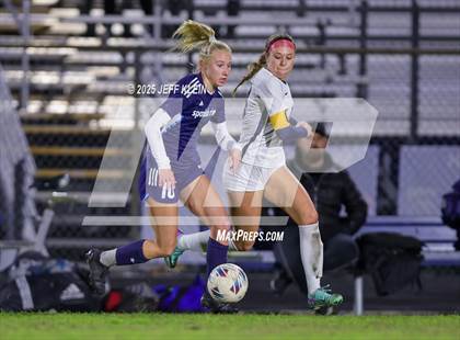 Thumbnail 1 in Spanish River vs Boca Raton (FHSAA 7A District 14 Semifinal) photogallery.