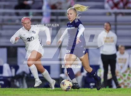 Thumbnail 3 in Spanish River vs Boca Raton (FHSAA 7A District 14 Semifinal) photogallery.