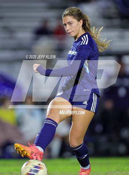 Thumbnail 3 in Spanish River vs Boca Raton (FHSAA 7A District 14 Semifinal) photogallery.