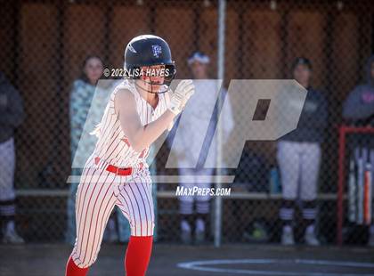 Thumbnail 2 in Elizabeth vs. Silver Creek photogallery.