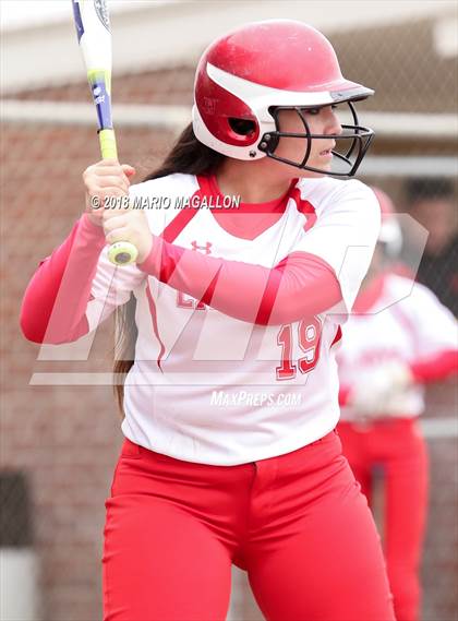 Thumbnail 2 in La Joya vs Economedes (La Joya Tournament) photogallery.