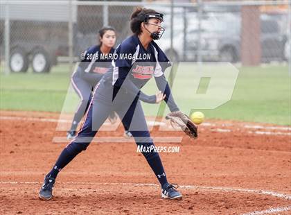 Thumbnail 3 in La Joya vs Economedes (La Joya Tournament) photogallery.