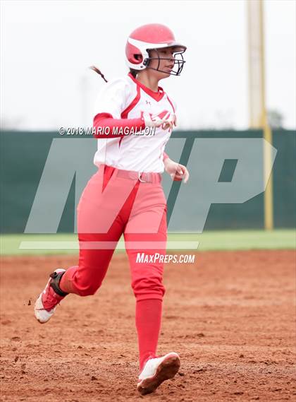 Thumbnail 2 in La Joya vs Economedes (La Joya Tournament) photogallery.