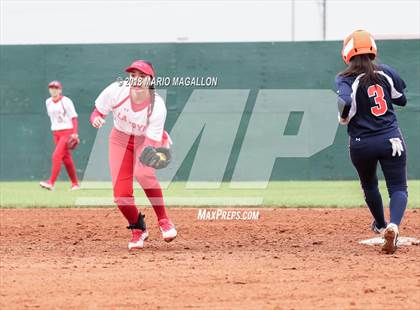 Thumbnail 2 in La Joya vs Economedes (La Joya Tournament) photogallery.