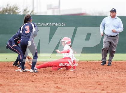 Thumbnail 3 in La Joya vs Economedes (La Joya Tournament) photogallery.
