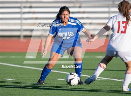 Thumbnail 1 in Lee [Robert E.] vs South San Antonio photogallery.