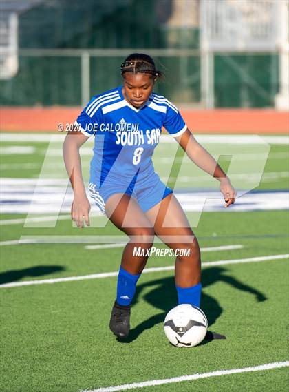 Thumbnail 1 in Lee [Robert E.] vs South San Antonio photogallery.