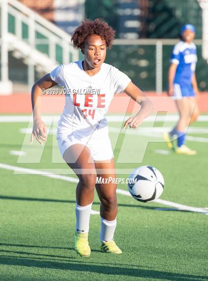 Thumbnail 2 in Lee [Robert E.] vs South San Antonio photogallery.