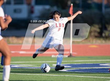 Thumbnail 2 in Lee [Robert E.] vs South San Antonio photogallery.