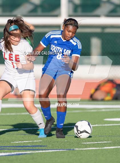 Thumbnail 3 in Lee [Robert E.] vs South San Antonio photogallery.
