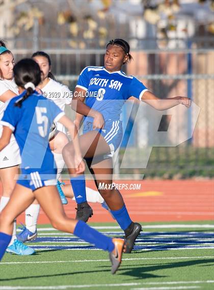 Thumbnail 1 in Lee [Robert E.] vs South San Antonio photogallery.