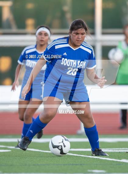 Thumbnail 1 in Lee [Robert E.] vs South San Antonio photogallery.