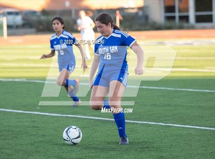 Thumbnail 1 in Lee [Robert E.] vs South San Antonio photogallery.