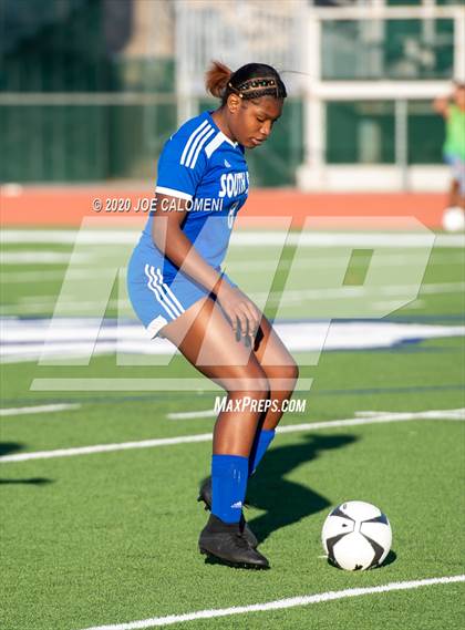 Thumbnail 2 in Lee [Robert E.] vs South San Antonio photogallery.