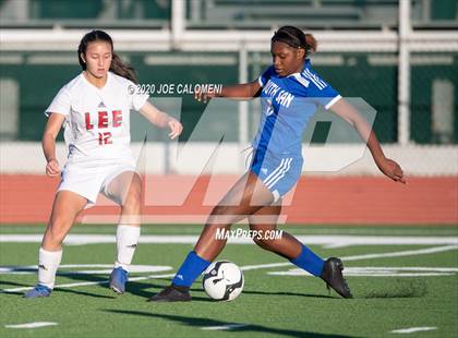Thumbnail 3 in Lee [Robert E.] vs South San Antonio photogallery.