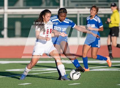 Thumbnail 2 in Lee [Robert E.] vs South San Antonio photogallery.