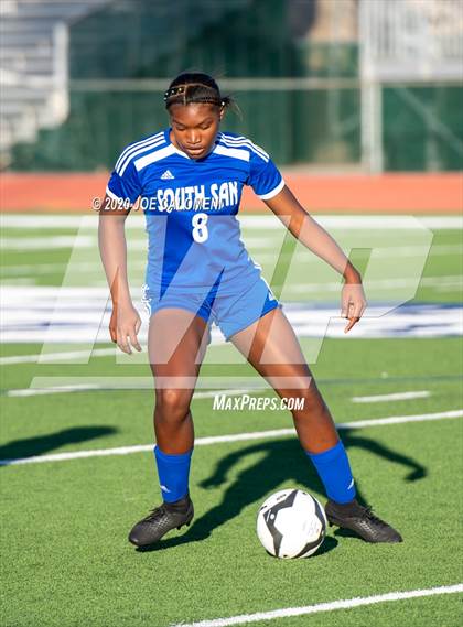 Thumbnail 2 in Lee [Robert E.] vs South San Antonio photogallery.