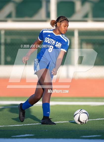 Thumbnail 1 in Lee [Robert E.] vs South San Antonio photogallery.