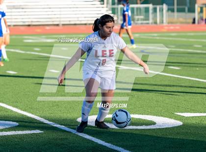 Thumbnail 2 in Lee [Robert E.] vs South San Antonio photogallery.