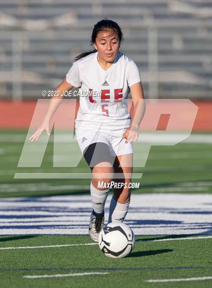 Thumbnail 2 in Lee [Robert E.] vs South San Antonio photogallery.