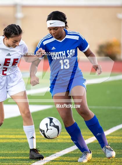 Thumbnail 2 in Lee [Robert E.] vs South San Antonio photogallery.