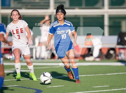 Thumbnail 1 in Lee [Robert E.] vs South San Antonio photogallery.
