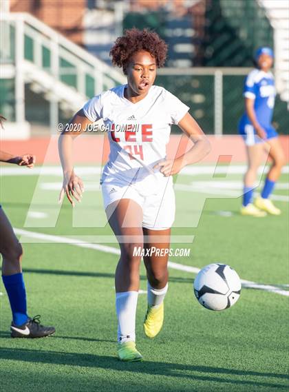 Thumbnail 3 in Lee [Robert E.] vs South San Antonio photogallery.