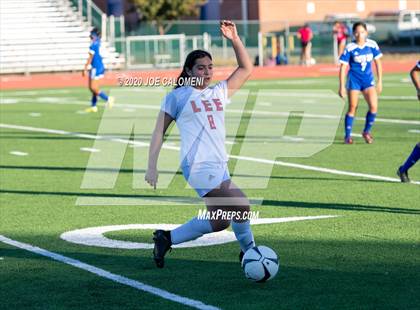 Thumbnail 3 in Lee [Robert E.] vs South San Antonio photogallery.