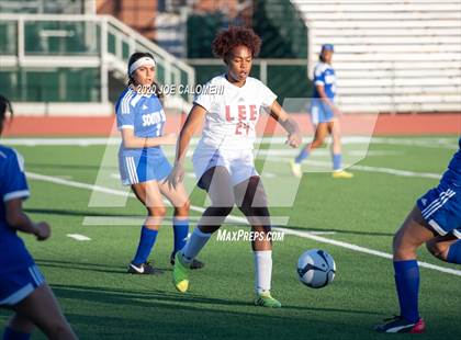 Thumbnail 2 in Lee [Robert E.] vs South San Antonio photogallery.