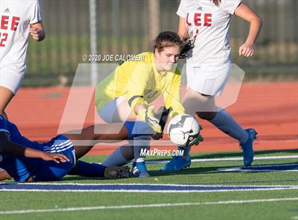 Thumbnail 1 in Lee [Robert E.] vs South San Antonio photogallery.