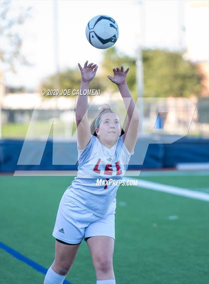 Thumbnail 1 in Lee [Robert E.] vs South San Antonio photogallery.