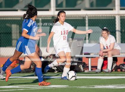 Thumbnail 1 in Lee [Robert E.] vs South San Antonio photogallery.