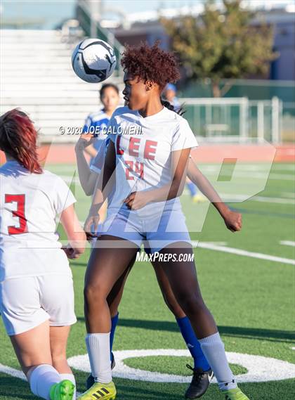 Thumbnail 1 in Lee [Robert E.] vs South San Antonio photogallery.