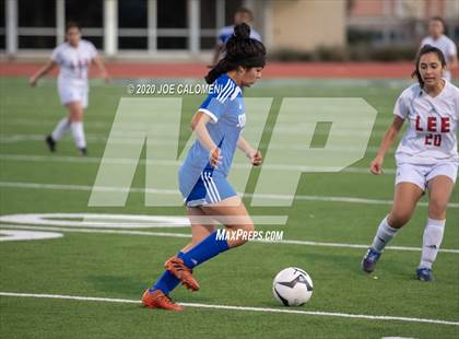 Thumbnail 1 in Lee [Robert E.] vs South San Antonio photogallery.