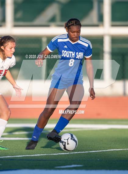 Thumbnail 2 in Lee [Robert E.] vs South San Antonio photogallery.