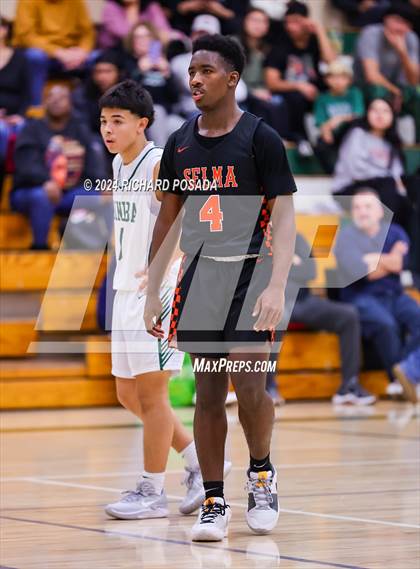 Thumbnail 1 in Selma @ Dinuba photogallery.