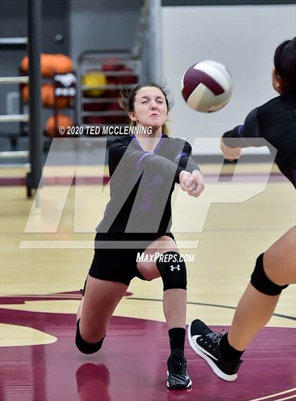 Thumbnail 1 in Riverview @ Perryville photogallery.
