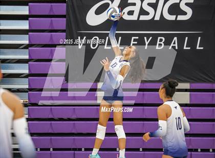 Thumbnail 1 in Sierra Canyon vs. Saint Francis (Durango Fall Classic) photogallery.