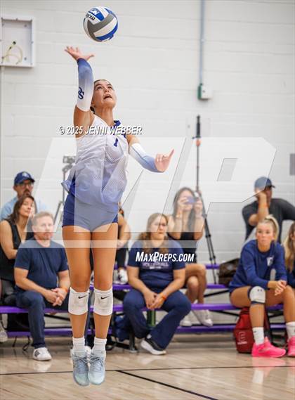Thumbnail 3 in Sierra Canyon vs. Saint Francis (Durango Fall Classic) photogallery.