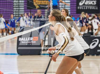 Thumbnail 2 in Sierra Canyon vs. Saint Francis (Durango Fall Classic) photogallery.