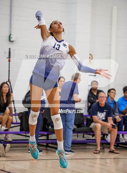 Thumbnail 3 in Sierra Canyon vs. Saint Francis (Durango Fall Classic) photogallery.