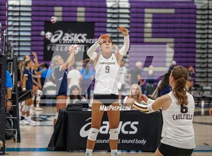 Thumbnail 3 in Sierra Canyon vs. Saint Francis (Durango Fall Classic) photogallery.