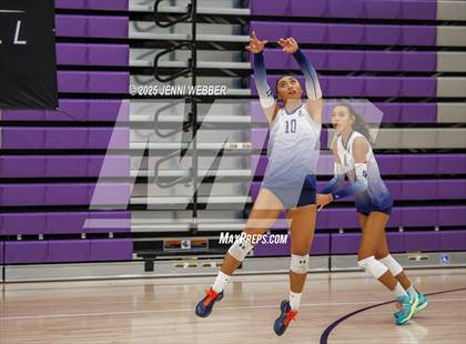 Thumbnail 2 in Sierra Canyon vs. Saint Francis (Durango Fall Classic) photogallery.