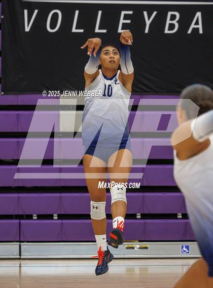 Thumbnail 1 in Sierra Canyon vs. Saint Francis (Durango Fall Classic) photogallery.