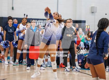 Thumbnail 3 in Sierra Canyon vs. Saint Francis (Durango Fall Classic) photogallery.