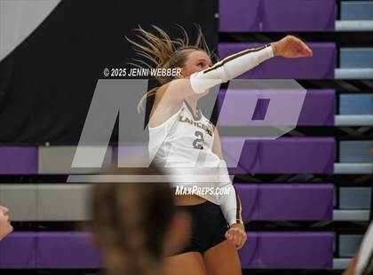 Thumbnail 2 in Sierra Canyon vs. Saint Francis (Durango Fall Classic) photogallery.