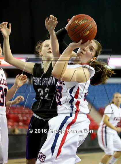 Thumbnail 3 in Vacaville Christian vs. Redding Christian photogallery.
